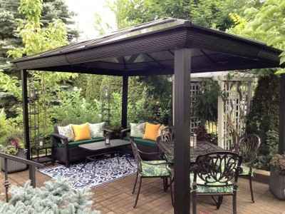 Guests gazebo in the garden 