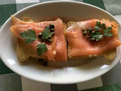 Smoke salmon 