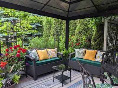 Guest gazebo