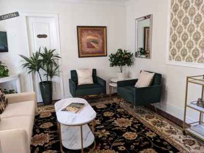 Guests - Via Veneto NOTL