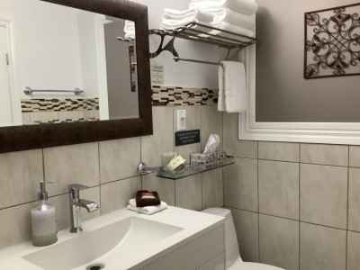 Verona room ensuite