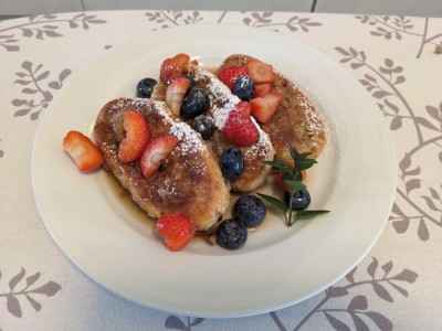 French toast breakfast at Via Veneto 