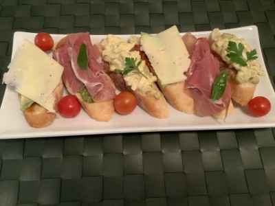 European canapé - Via Veneto 